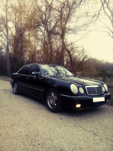 Mercedes E 280 1998, 473,000 km - 2.8 l - Sumqayıt