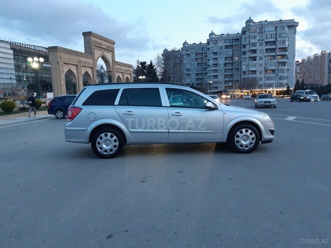 Opel Astra 2008, 215,000 km - 1.3 л - Bakı