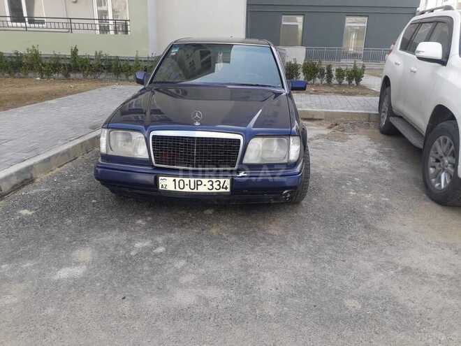 Mercedes E 220 1995, 350,000 km - 2.2 л - Sumqayıt