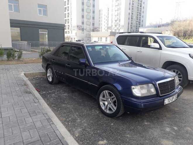 Mercedes E 220 1995, 350,000 km - 2.2 л - Sumqayıt