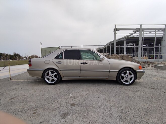 Mercedes C 230 1998, 355,000 km - 2.3 л - Sumqayıt