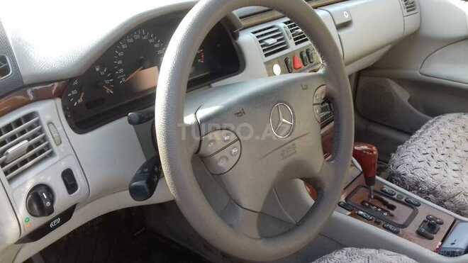 Mercedes E 240 2000, 332,000 km - 2.4 l - Sumqayıt