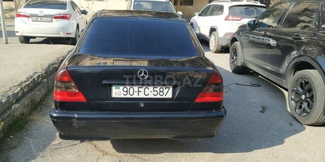 Mercedes C 180 1997, 382,000 km - 1.8 l - Bakı