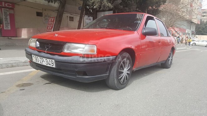 Opel Vectra 1990, 590,000 km - 2.0 l - Bakı