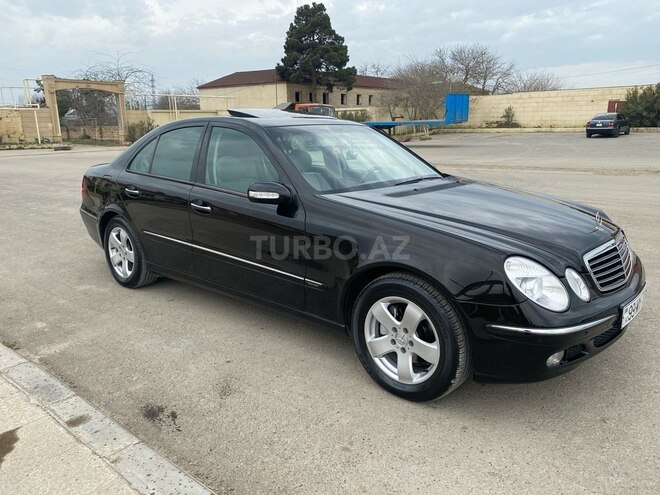 Mercedes E 240 2002, 350,000 km - 2.6 l - Salyan