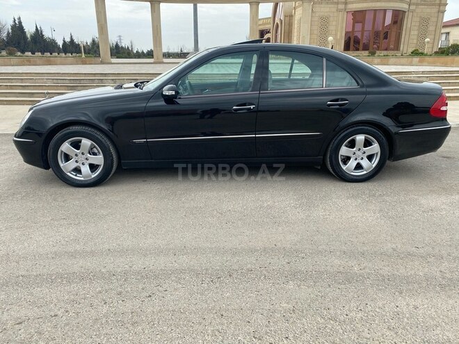 Mercedes E 240 2002, 350,000 km - 2.6 l - Salyan