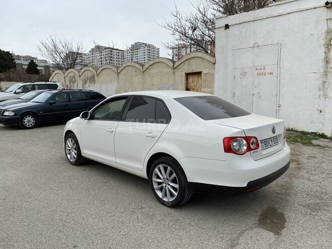 Volkswagen Jetta 2010, 282,000 km - 1.6 l - Bakı