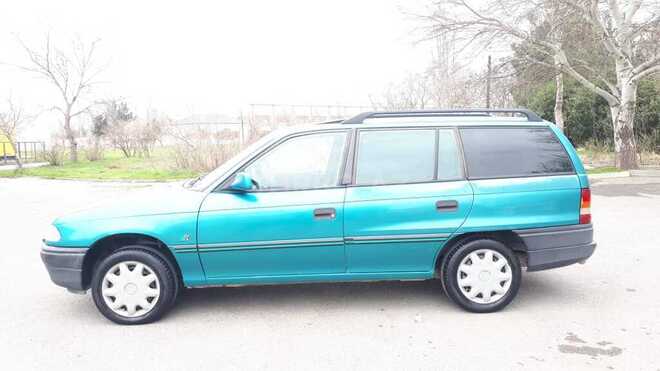 Opel Astra 1994, 295,321 km - 1.6 l - Bakı