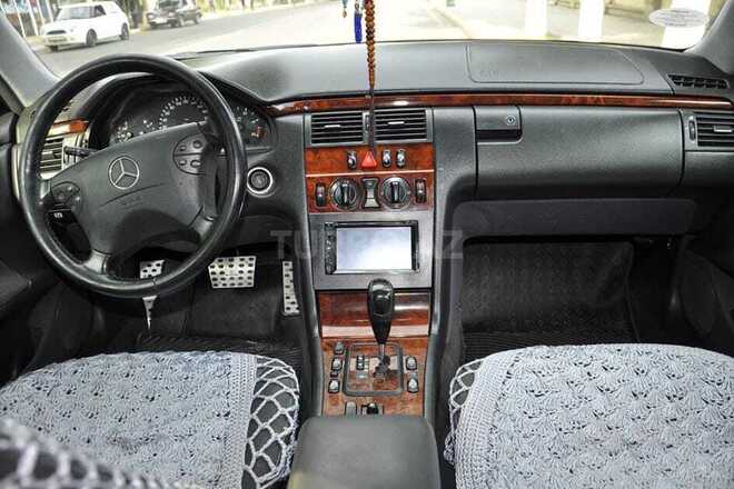 Mercedes E 220 2000, 396,000 km - 2.2 l - Ağstafa