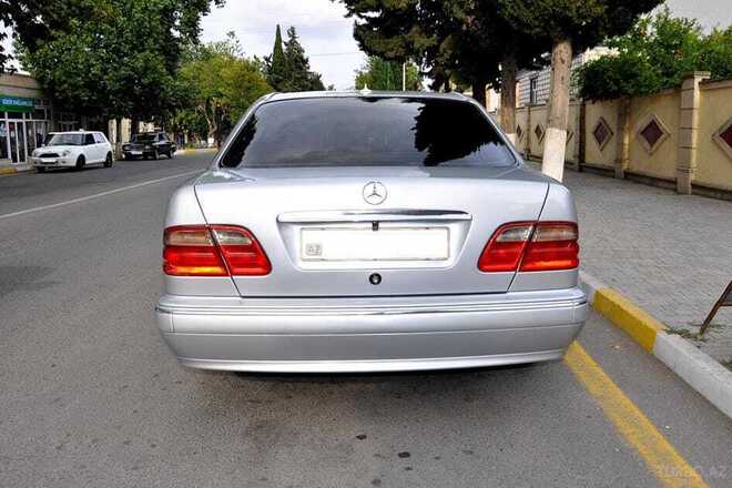 Mercedes E 220 2000, 396,000 km - 2.2 l - Ağstafa