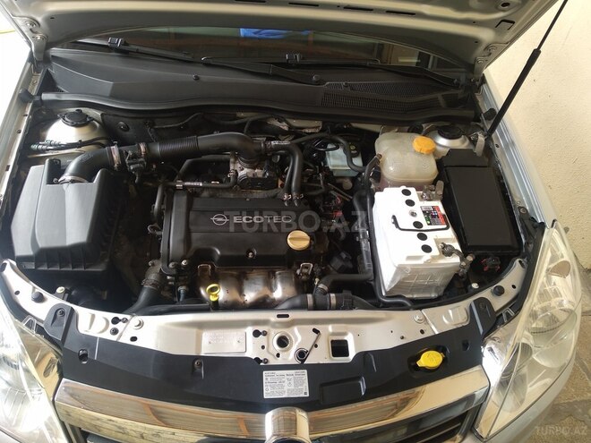Opel Astra 2008, 130,000 km - 1.4 l - Bakı