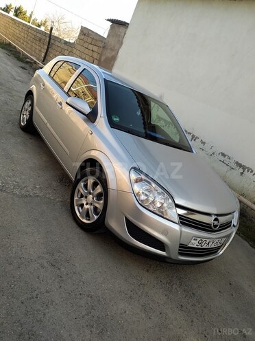 Opel Astra 2008, 130,000 km - 1.4 l - Bakı