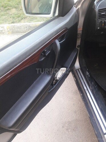 Mercedes C 220 1996, 287,233 km - 2.2 l - Bakı