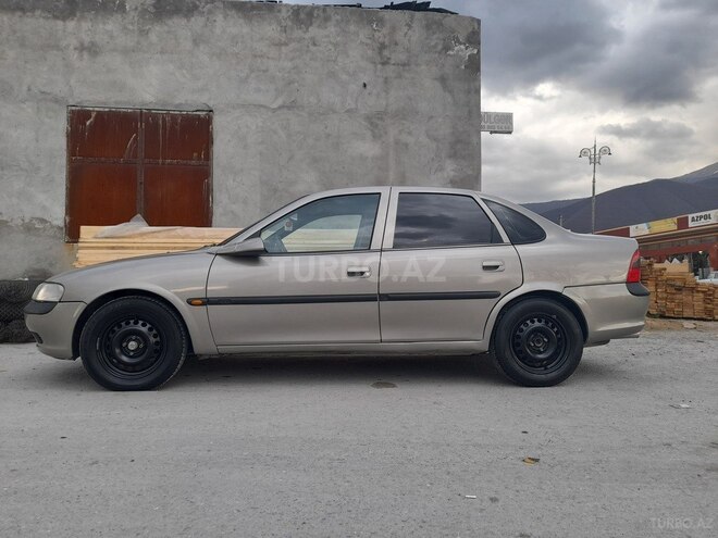 Opel Vectra 1996, 400,000 km - 1.8 l - Şəki