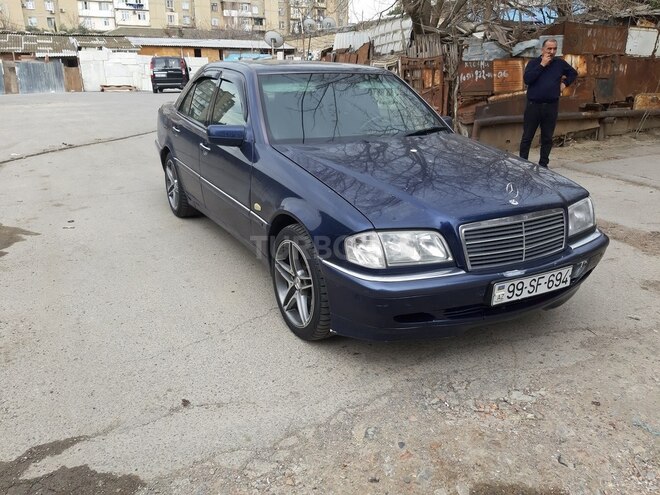 Mercedes C 220 1999, 400,000 km - 2.2 л - Bakı