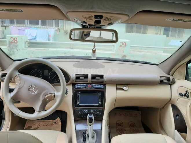 Mercedes C 240 2003, 245,000 km - 2.4 l - Bakı