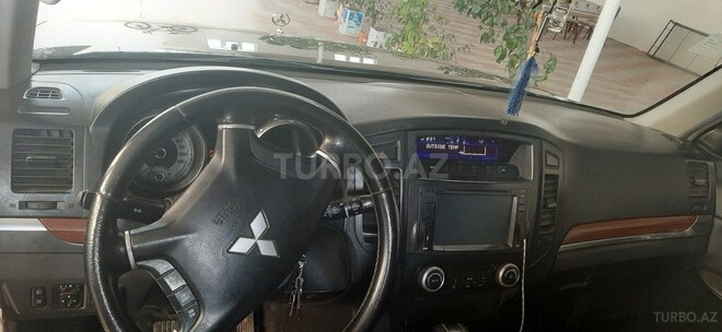 Mitsubishi Pajero 2008, 240,000 km - 3.0 л - Tovuz
