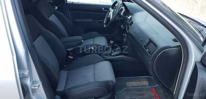 Volkswagen Golf 2001, 286,000 km - 2.0 l - Şamaxı