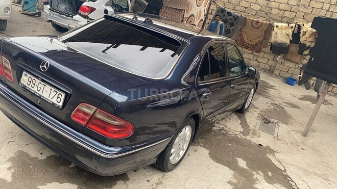 Mercedes E 270 2001, 401,000 km - 2.7 l - Bakı