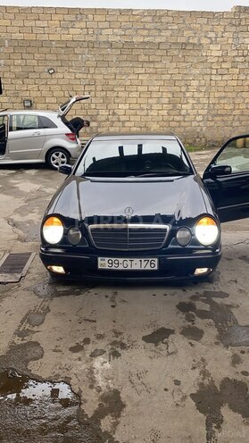 Mercedes E 270 2001, 401,000 km - 2.7 l - Bakı