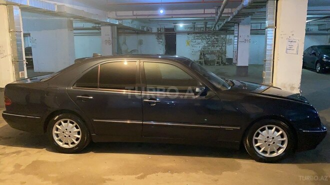 Mercedes E 270 2001, 401,000 km - 2.7 l - Bakı