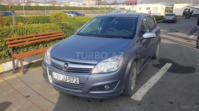 Opel Astra 2009, 123,000 km - 1.4 l - Şəki