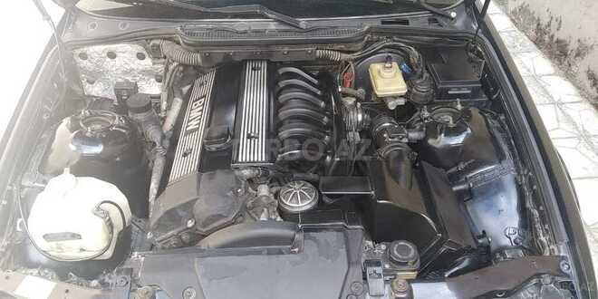 BMW 320 1995, 526,000 km - 2.0 l - Bakı