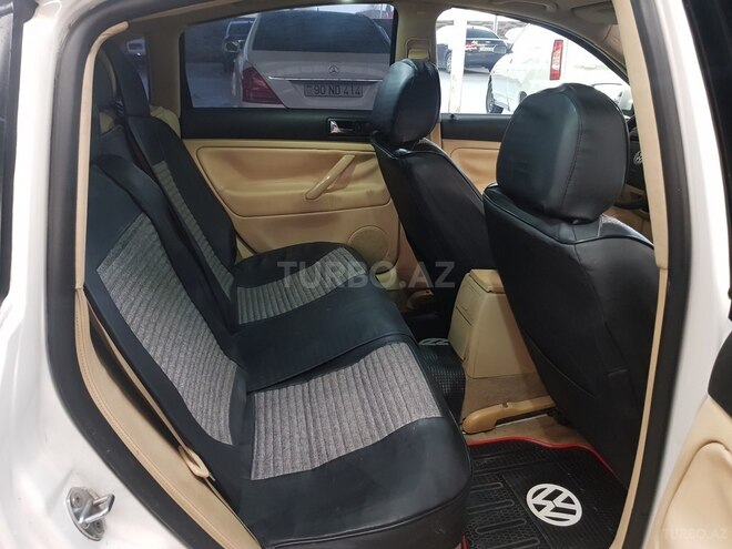 Volkswagen Passat 2001, 235,700 km - 1.8 l - Gəncə