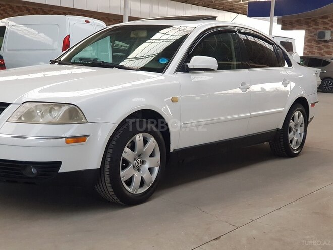 Volkswagen Passat 2001, 235,700 km - 1.8 l - Gəncə