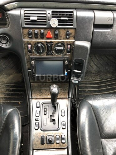 Mercedes E 240 1998, 630,000 km - 2.4 л - Bakı
