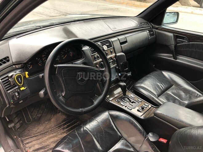 Mercedes E 240 1998, 630,000 km - 2.4 л - Bakı