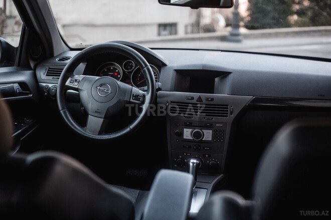 Opel Astra 2005, 392,000 km - 1.9 l - Bakı