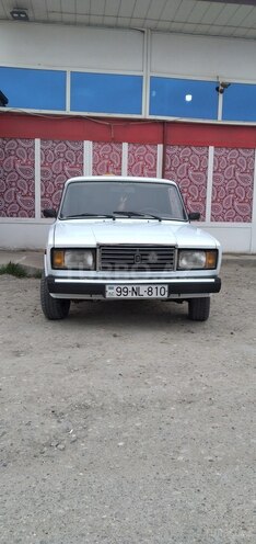 LADA (VAZ) 2107 2003, 190,000 km - 1.6 л - Salyan
