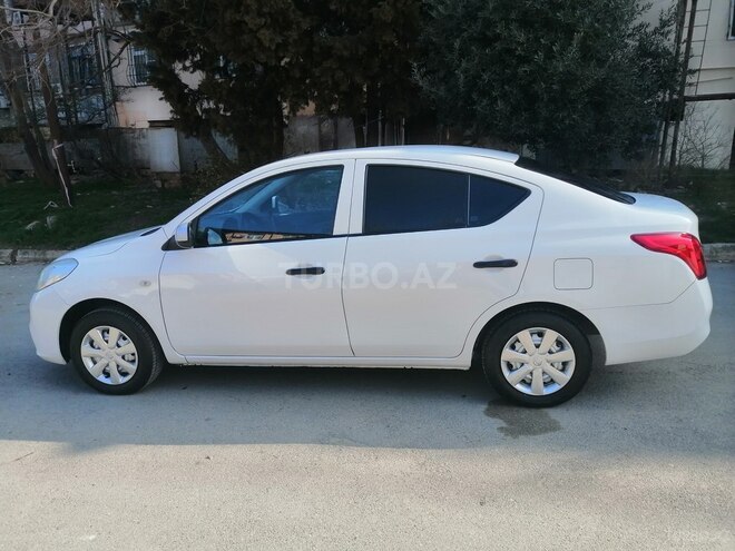 Nissan Sunny 2012, 230,000 km - 1.5 л - Bakı