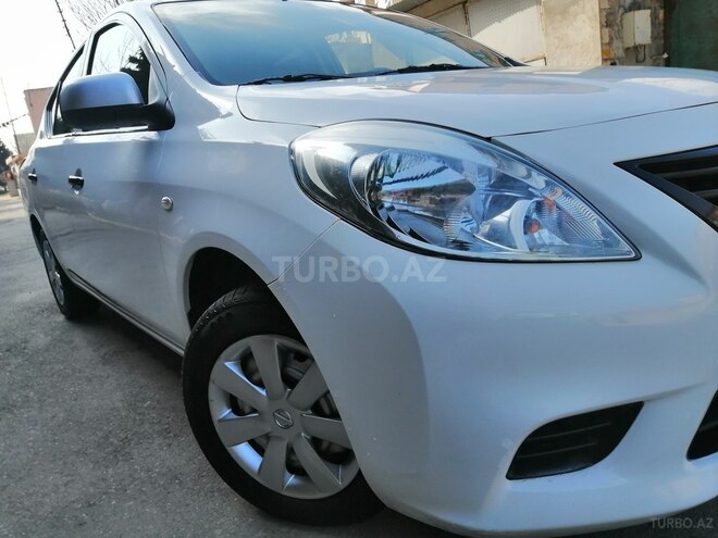 Nissan Sunny 2012, 230,000 km - 1.5 л - Bakı