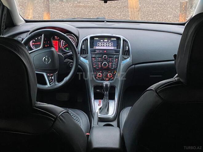 Opel Astra 2016, 76,000 km - 1.4 l - Quba
