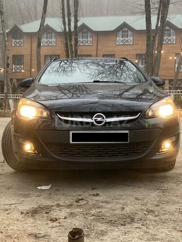 Opel Astra 2016, 76,000 km - 1.4 l - Quba