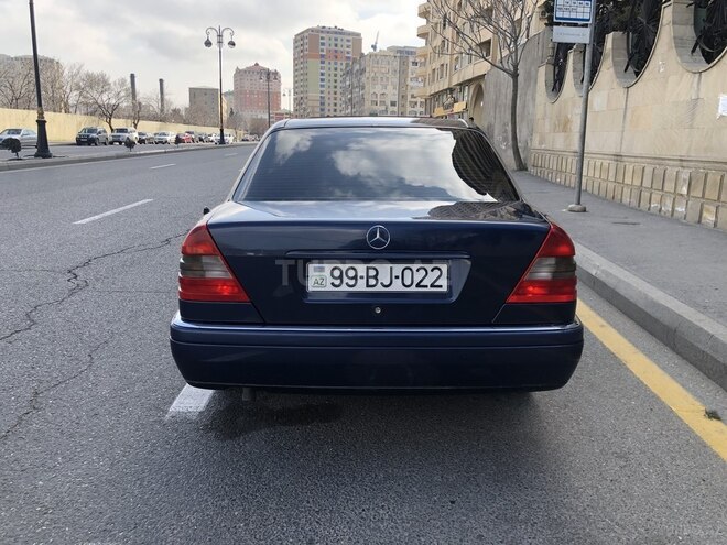 Mercedes C 180 1995, 268,500 km - 1.8 l - Bakı