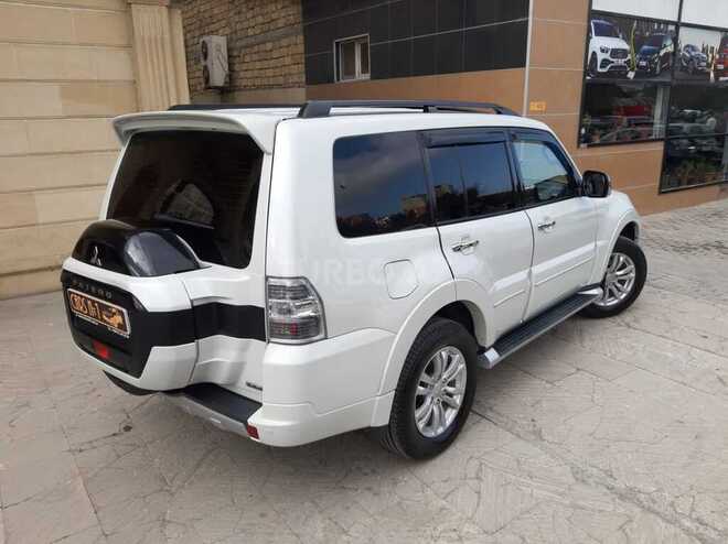 Mitsubishi Pajero 2015, 165,000 km - 3.8 л - Sumqayıt