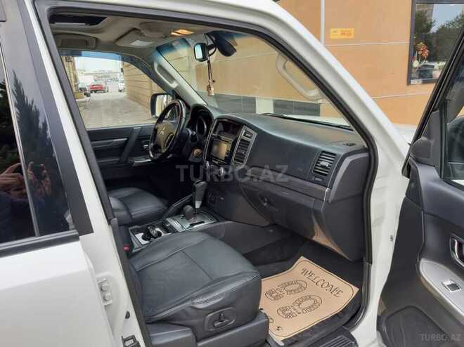 Mitsubishi Pajero 2015, 165,000 km - 3.8 л - Sumqayıt