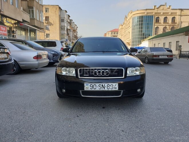 Audi A4 2003, 203,600 km - 1.8 l - Bakı