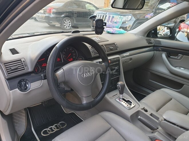 Audi A4 2003, 203,600 km - 1.8 l - Bakı