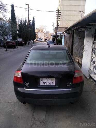 Audi A4 2003, 242,000 km - 1.8 l - Bakı