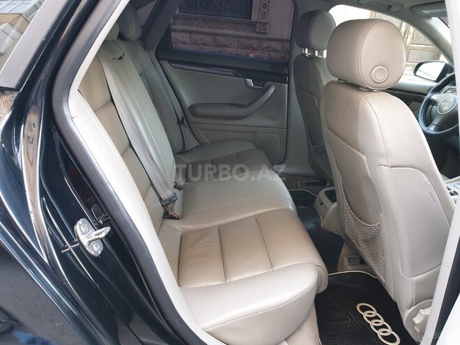 Audi A4 2003, 203,600 km - 1.8 l - Bakı