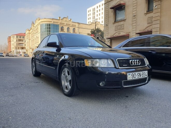 Audi A4 2003, 203,600 km - 1.8 l - Bakı