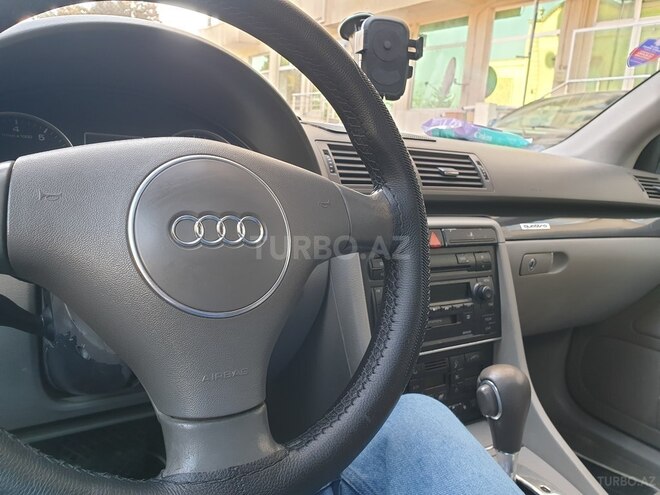 Audi A4 2003, 203,600 km - 1.8 l - Bakı