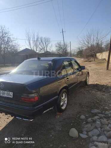 Mercedes E 250 1990, 354,000 km - 2.5 л - Gəncə