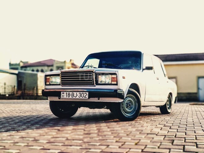 LADA (VAZ) 2107 2007, 172,000 km - 1.6 l - Şirvan