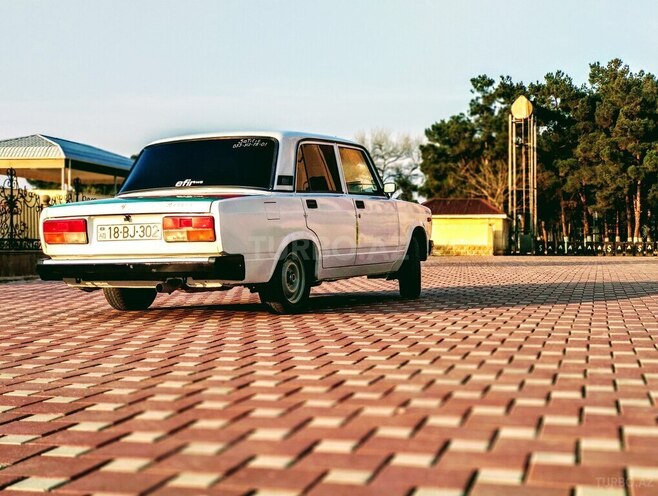 LADA (VAZ) 2107 2007, 172,000 km - 1.6 l - Şirvan