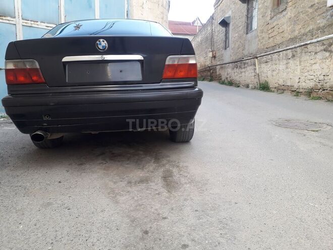 BMW 318 1993, 230,000 km - 1.8 л - Bakı